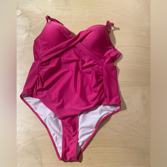 One Piece Swimsuit 4XL (JI) - Picture 5 of 11